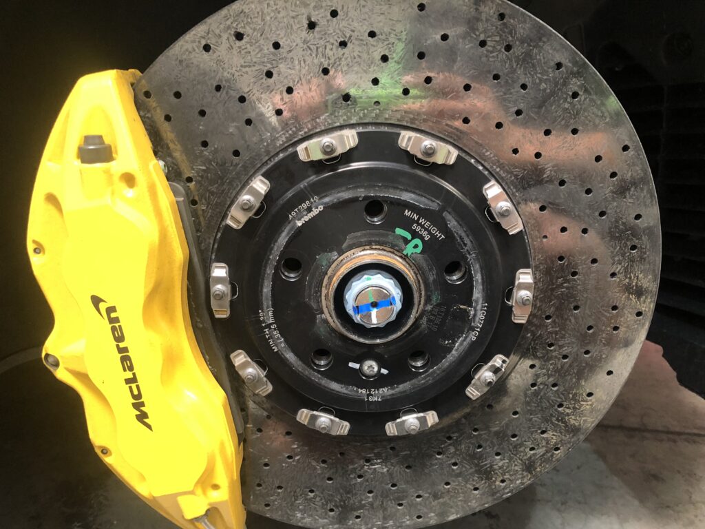 mclaren-brakes
